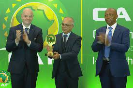 جلالة الملك: جائزة التميز لسنة 2022 من الاتحاد الإفريقي لكرة القدم تكريم لعبقرية إفريقيا وشبابها المتألق