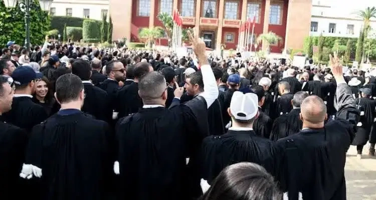المحامون يمددون التوقف الشامل ويطالبون الحكومة بتنفيذ توافقات مشروع القانون